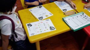 Interactive phonics classes for children, available in Singapore and online